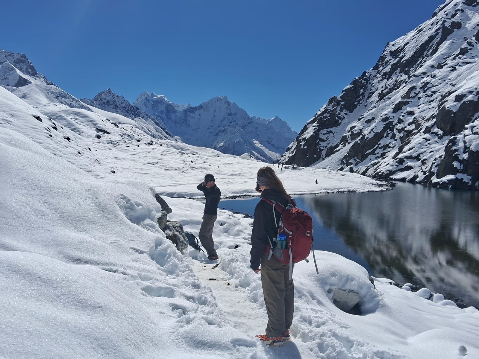 Experienced Himalayan trekking team
